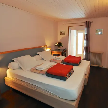 Richelieu 2* בארג'ס